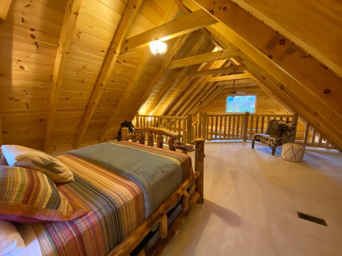 Pine Creek Cabins & Camping Resort South Bloomingville Extérieur photo