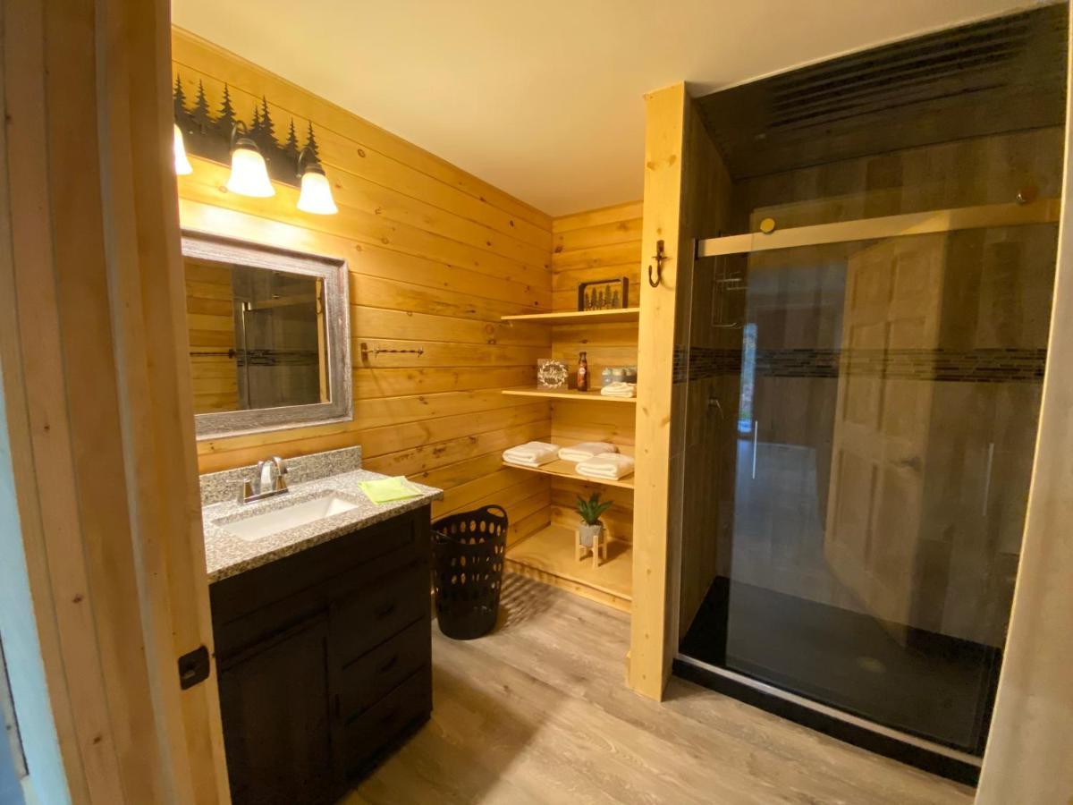 Pine Creek Cabins & Camping Resort South Bloomingville Extérieur photo