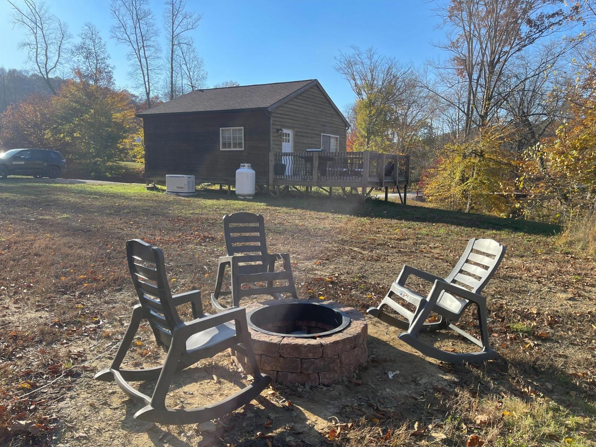Pine Creek Cabins & Camping Resort South Bloomingville Extérieur photo